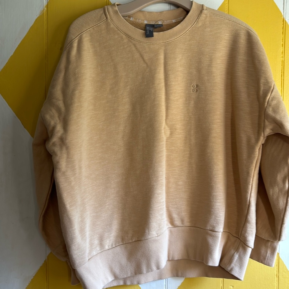 Nice yellow SweatyBetty sweatshirt